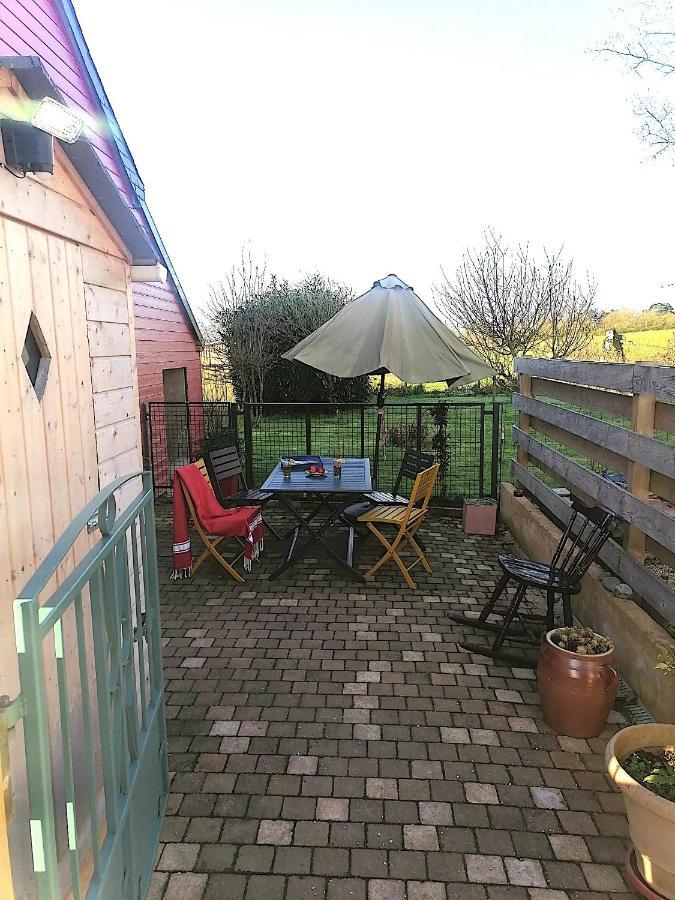 Gite La Maison La Saint-Aubin-d'Aubigne Eksteriør bilde