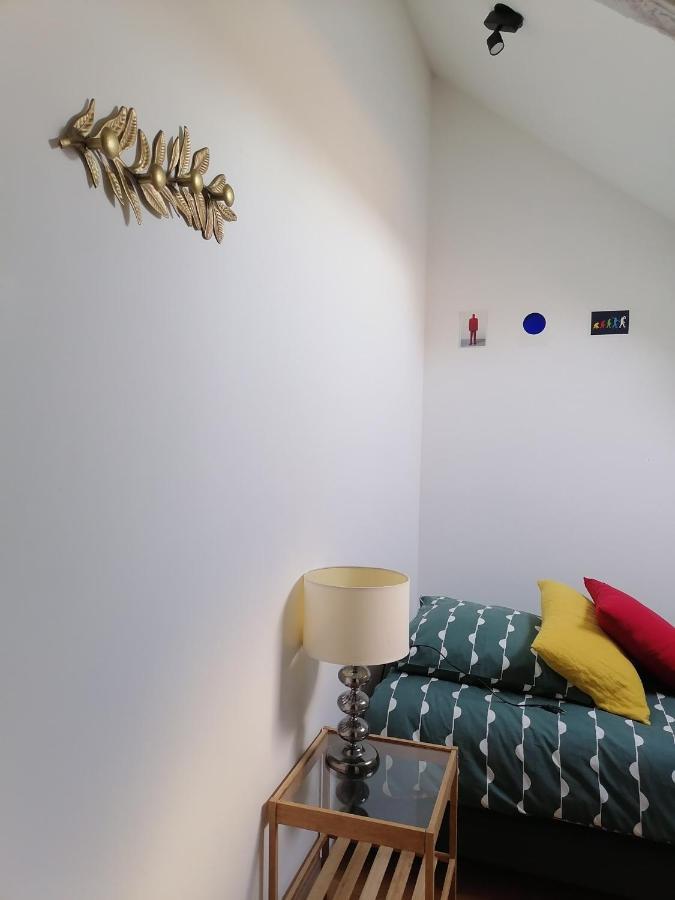 Gite La Maison La Saint-Aubin-d'Aubigne Eksteriør bilde